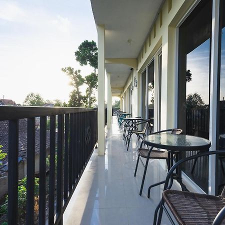 Oyo 1855 Elise Exclusive Residence Balong  Esterno foto